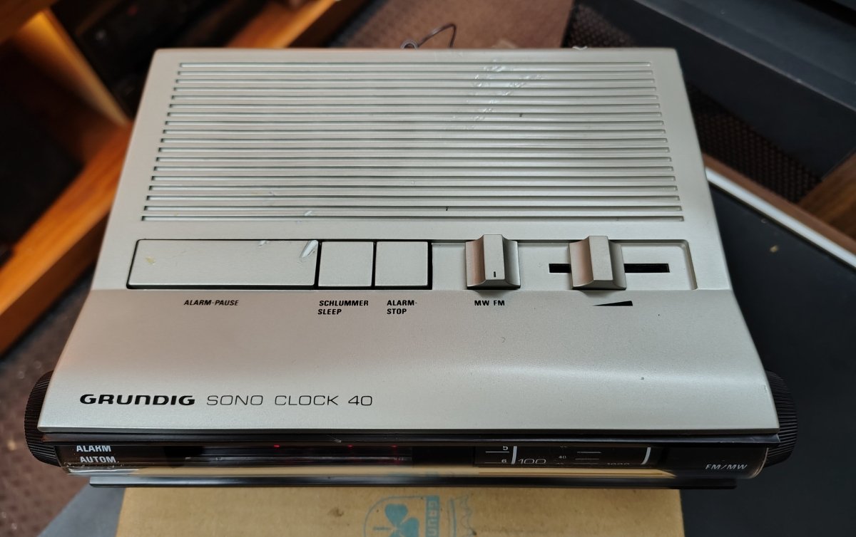 grundig-sonoclock40